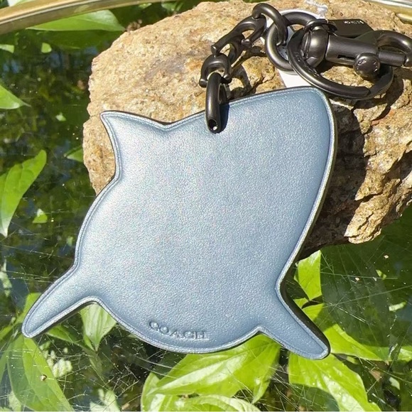 NWT Coach Sharky Bag Charm 30071 - Picture 7 of 10
